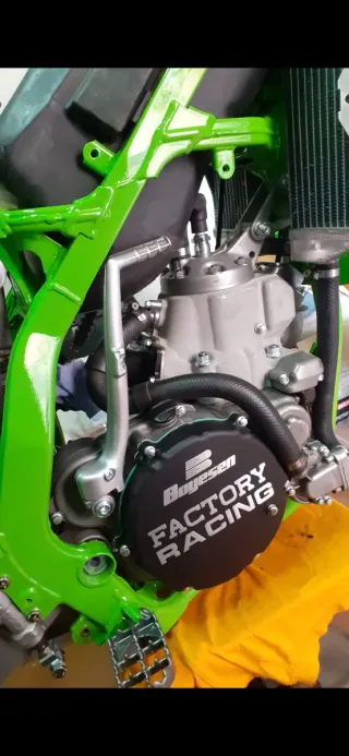 Kawasaki KX 250 - Estado Reestreno