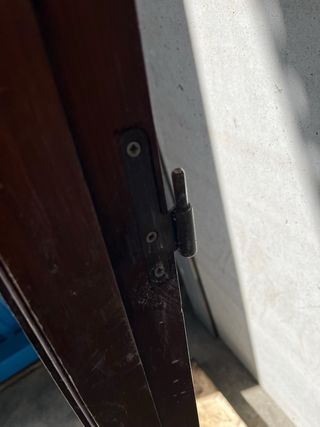 Puerta madera interior con cristales