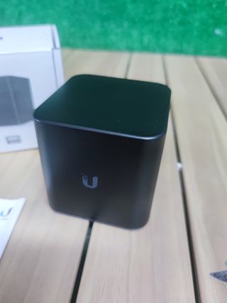 Ubiquiti airCube Punto de Acceso WiFi 300Mbps