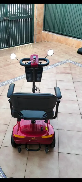 Scooter eléctrico Alifeero rojo y negro