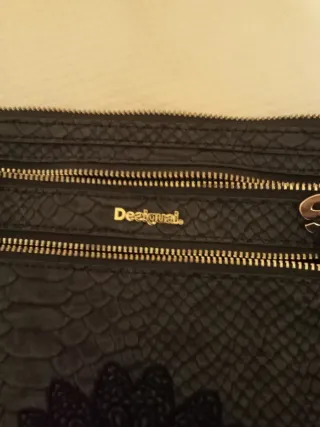 Bolso Desigual Negro con Cremalleras