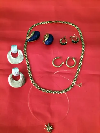 Lote de gioielli antichi: collana e orecchini