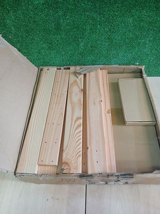 Banco jardín diseño gaviones madera