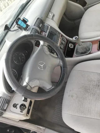 Mercedes-Benz Clase C 2006