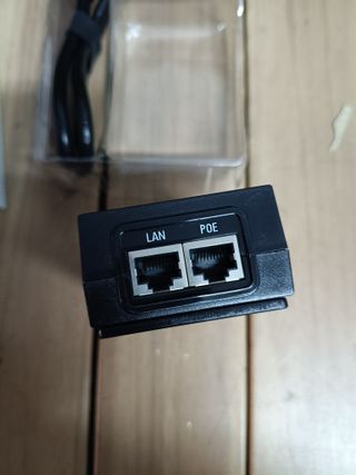 UBIQUITI POE-48-24W Enrutador de red