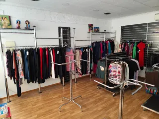 Mobiliario Tienda Modular Negro y Cromado