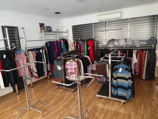 Mobiliario Tienda Modular Negro y Cromado