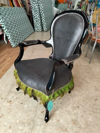 Noleggio di poltrone e sedie per eventi.