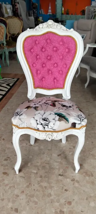 Noleggio di poltrone e sedie per eventi.