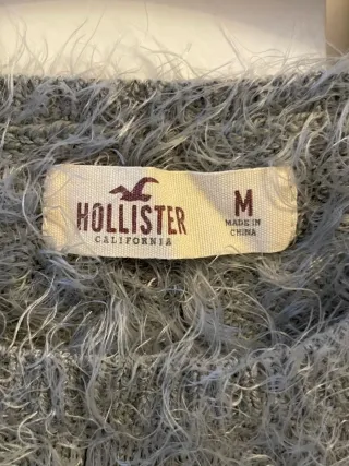 Suéter Hollister peludito gris