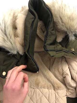 Abrigo Zara verde talla M