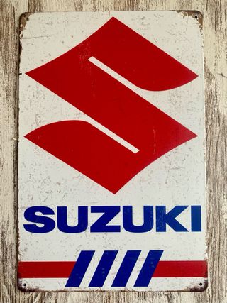 Cartel Suzuki Metálico