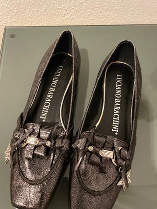 Zapatos planos Luciano Barachini grises talla 36