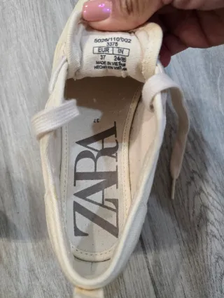 Zapatillas Zara Beige  Nueva