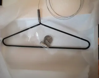 Perchero suspendido diseño ABR Newton