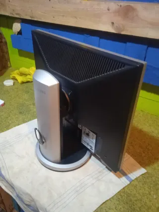 Monitor Samsung Plata