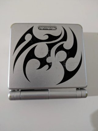 Game Boy Advance SP + Funda Pokémon