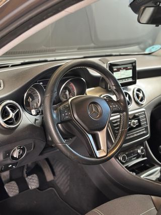 Mercedes-Benz GLA 2014