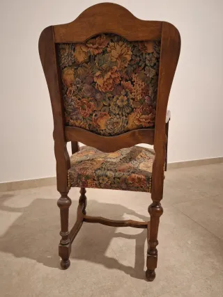 Sedia grande/poltroncina con braccioli imbottita