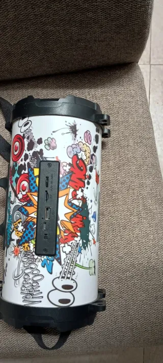 Altavoz Bluetooth Multicolor con Correa