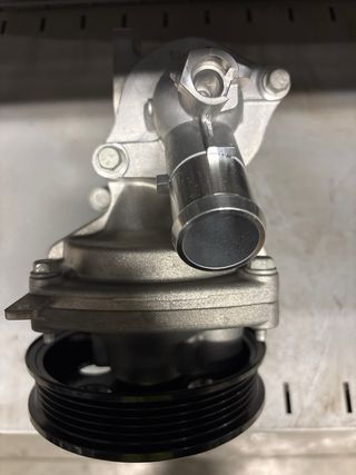 Bomba de Agua Original Opel Insignia