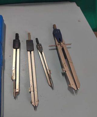 Lote de compases ROTRING, FACTIS, DFH, total 8