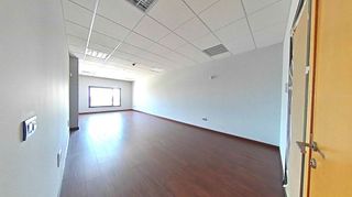 Oficina en venta en Salteras