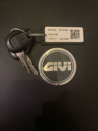 Baúl Givi Negro sistema monolock