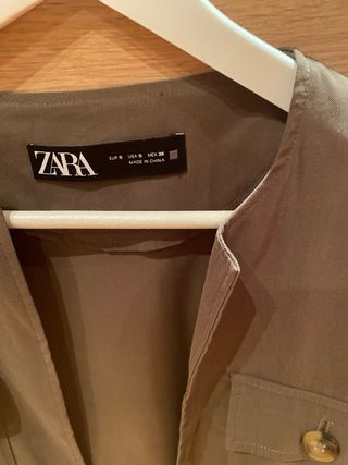 Torera Zara verde militar Talla S