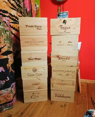 12 cajas  madera almacenaje estanterías metálicas