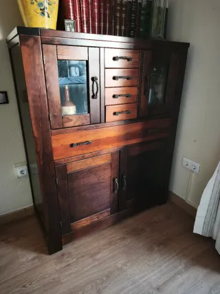 Mueble Aparador Madera y Cristal