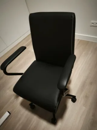 Silla giratoria de escritorio