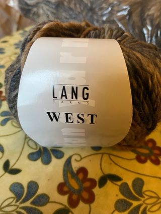 Gomitoli di lana 350 gr ferri 7 nuovi