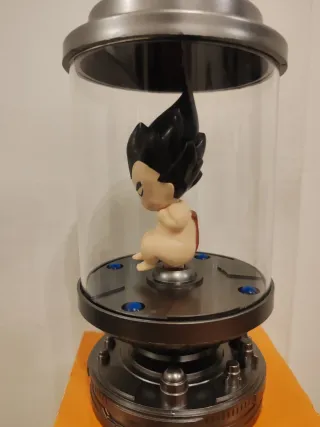 Figura Dragon Ball Z Vegeta bebé
