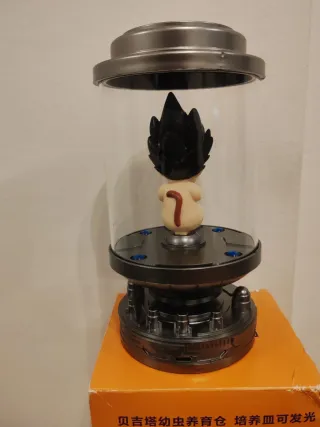 Figura Dragon Ball Z Vegeta bebé