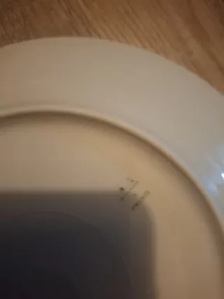 Vajilla antigua porcelana blanca decorada en azul