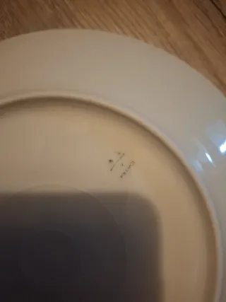 Vajilla antigua porcelana blanca decorada en azul