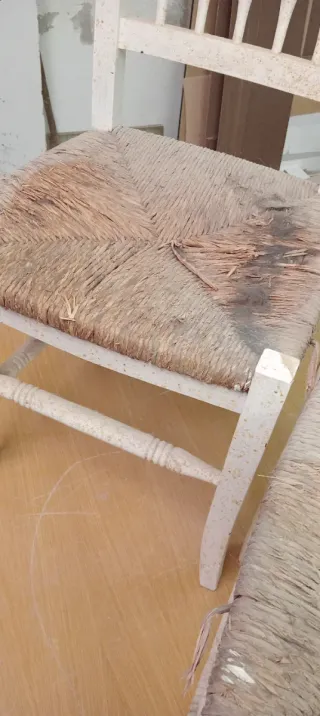 Juego de 2 sillas de madera