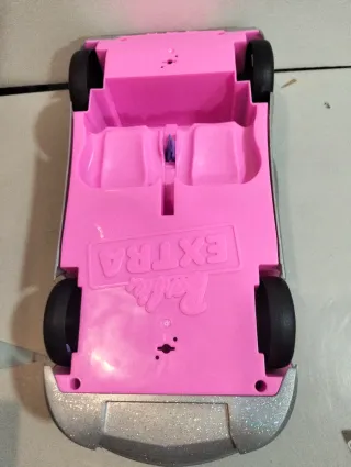 Coche deportivo Barbie con muñeca