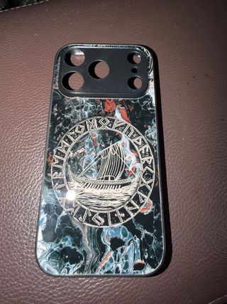 Funda Vikinga iPhone 17 pro
