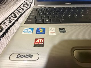 Portátil Toshiba Satellite L500-11W