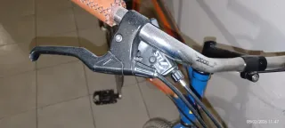 Bicicleta Montaña Azul y Naranja personalizada