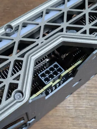 RX 9060 XT 16GB Factura y garantía