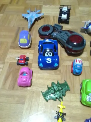 Lote coches y aviones infantiles