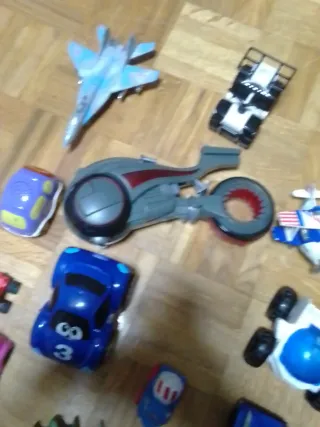 Lote coches y aviones infantiles