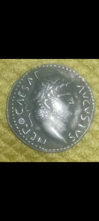 2 Reproducciones Denario Romano Nerón