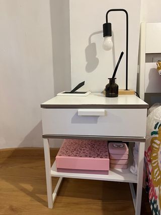 Estructura cama + 2 mesitas + tablas de somier