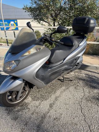 Yamaha Majesty 400 Scooter Maxi
