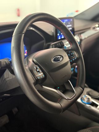 FORD Kuga STLine 2.5 Duratec FHEV 4x4 Auto