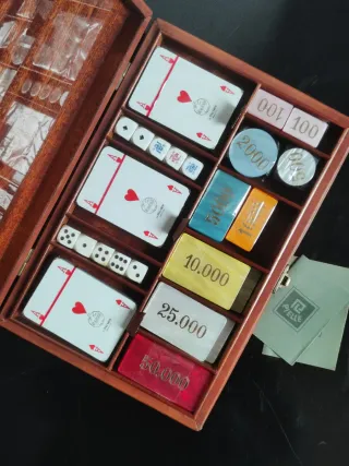 Set da poker in pelle e legno